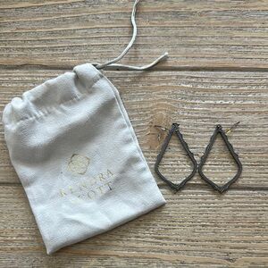 Kendra Scott Black Earrings